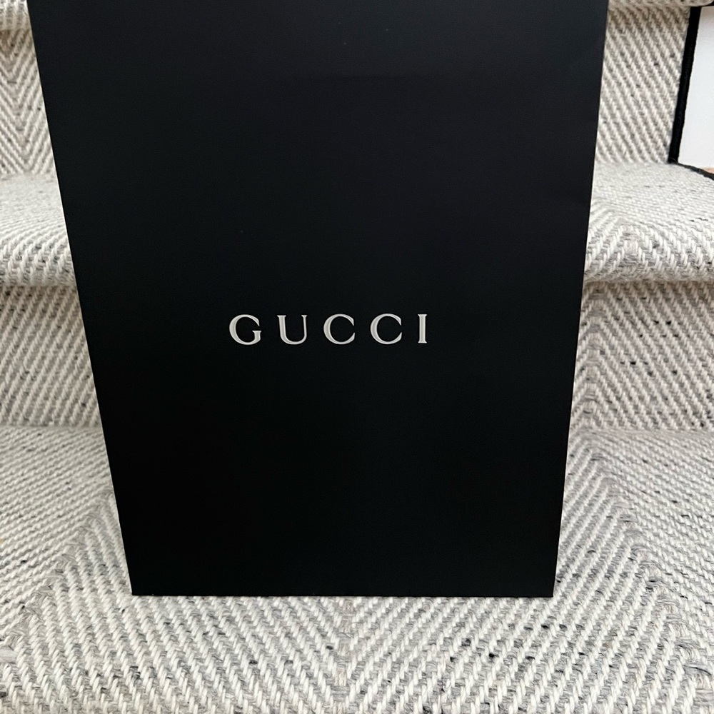 Gucci Black Shopping Bag with White Logo - Picture 2 of 2